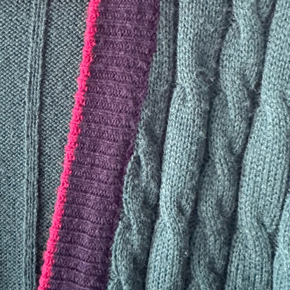 Vintage 1990’s Cable Knit Cardigan – Green with Red & Navy Trim (Club 1440 ) - Picture 4 of 5